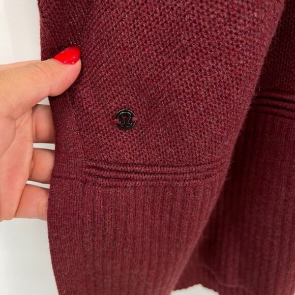 Lululemon OS Burgundy Red Yak Wool Blend Zip Up Poncho Sweater Cape - Picture 7 of 9